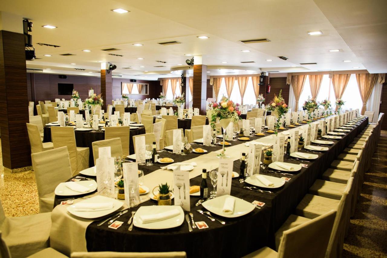 Hotel, H De L'Anton Batea Екстер'єр фото