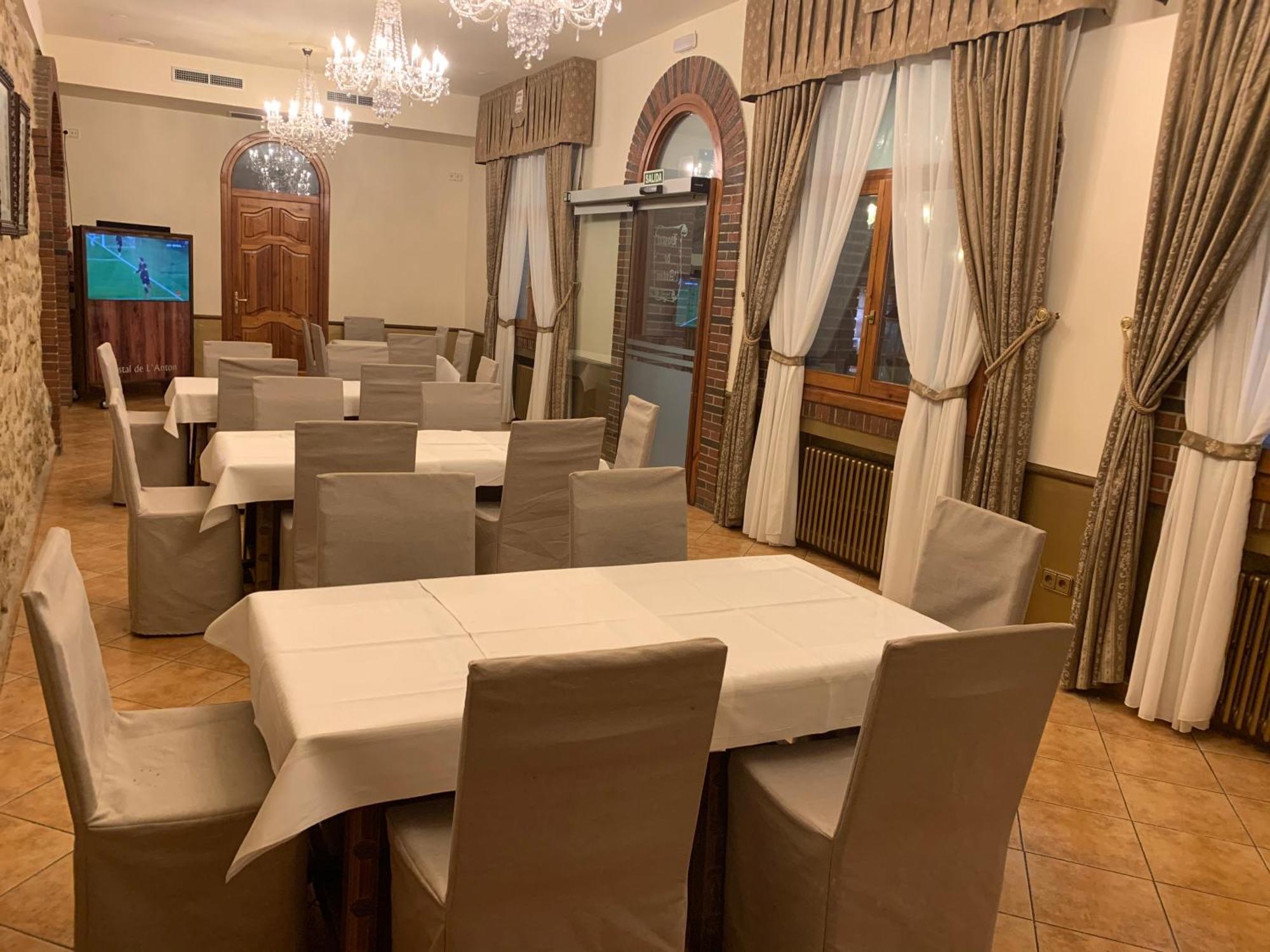 Hotel, H De L'Anton Batea Екстер'єр фото